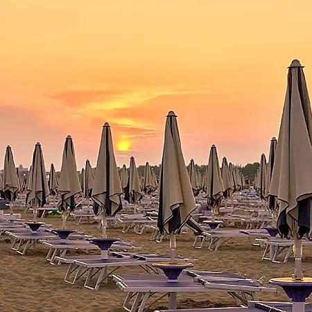 Family-friendly In A Quiet And Location Bibione
